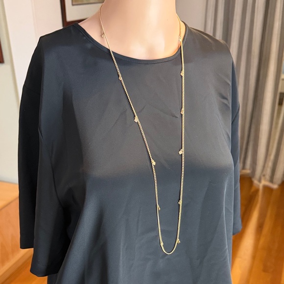 Jewelry - Elegant Gold Necklace 18”